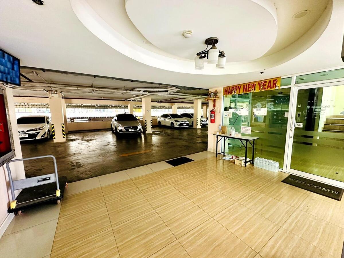 Wisdom Burg Bangsaen, Pool, Gym Aparthotel Ban Rong Khoei Εξωτερικό φωτογραφία
