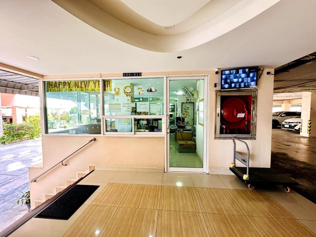Wisdom Burg Bangsaen, Pool, Gym Aparthotel Ban Rong Khoei Εξωτερικό φωτογραφία