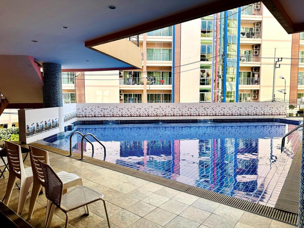 Wisdom Burg Bangsaen, Pool, Gym Aparthotel Ban Rong Khoei Εξωτερικό φωτογραφία