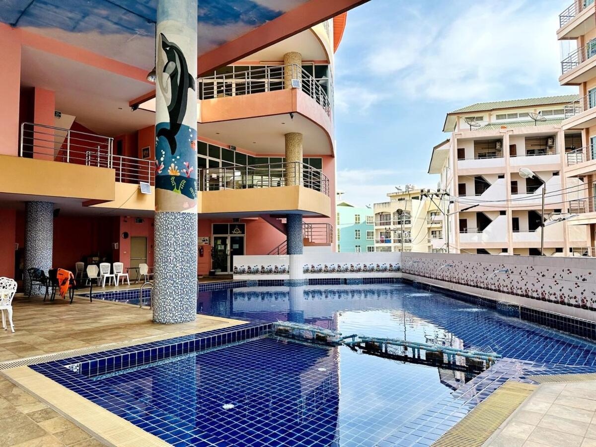 Wisdom Burg Bangsaen, Pool, Gym Aparthotel Ban Rong Khoei Εξωτερικό φωτογραφία